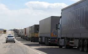 کامیون های ایرانی از فردا وارد آذربایجان می‌شوند