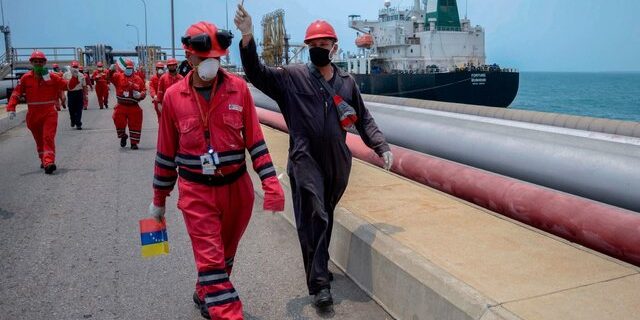 آغاز واردات نفت سنگین ونزوئلا از ایران