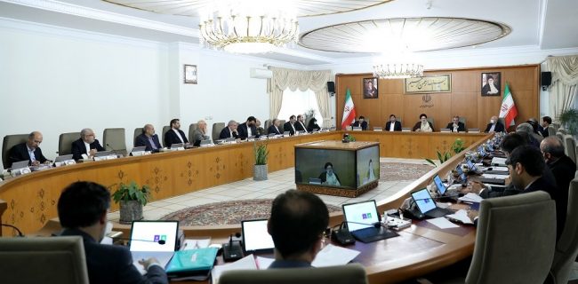 کسالت کابینه دولت را متحول کرد