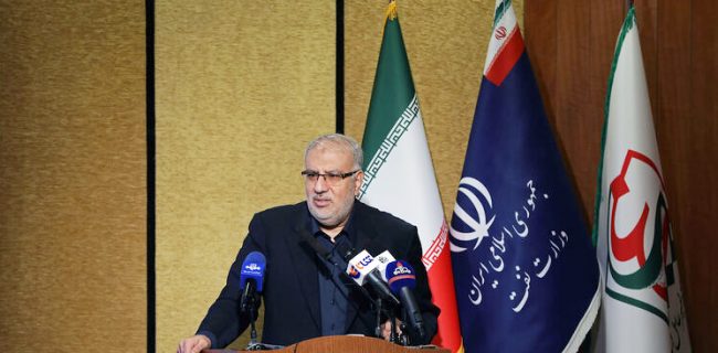 تولید نفت ایران به ۳ میلیون و ۱۹۰ هزار بشکه رسید