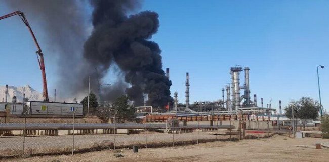 آتش‌سوزی پالایشگاه اصفهان بدون خسارت جانی مهار شد
