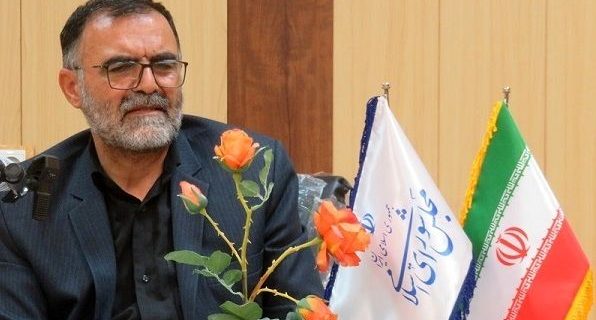 وزیر ارشاد پاسخگوی تخریب رسانه‌ای دولت علیه مجلس باشد