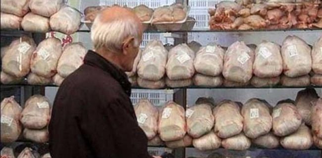 فروش مرغ تکه‌ای در برخی مغازه‌ها/ مصوباتی که رعایت نمی‌شود