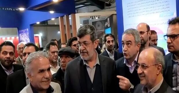بازدید استاندار و معاون وزارت صمت از نمایشگاه معدن یزد