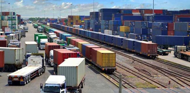 تشریح آسیب‌های صادرات غیرنفتی