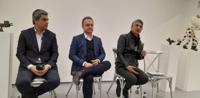 رفت و برگشت میان خلق اثر هنری و دیزاین