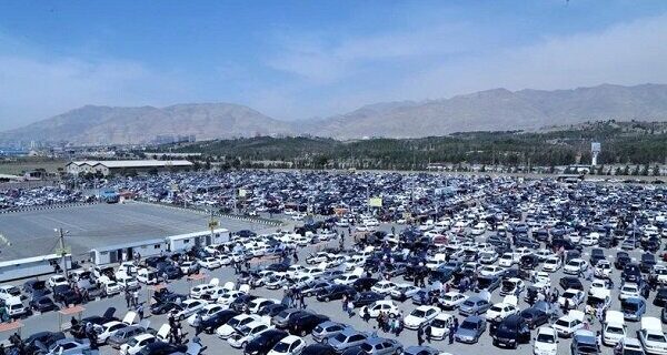 قرعه کشی ایران خودرو انجام شد؛ ۹۱۱ هزار نفر ثبت نام کردند!