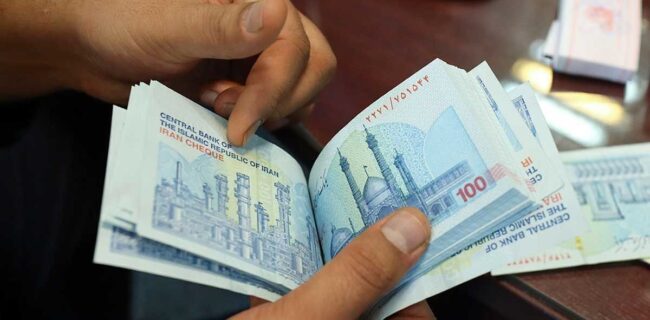 مصوبه تعیین حداقل حقوق کارکنان دولت باطل شد