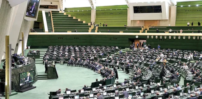 مجلس با تفکیک وزارت راه و شهرسازی مخالفت کرد