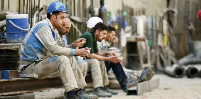 ساخت ١۵٠ هزار واحد مسکونی برای کارگران صنعت