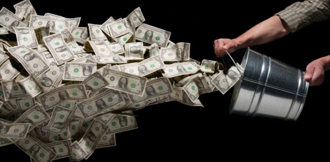 کاهش جهانی ارزش دلار و احتمال تغییرات ساختاری بازارهای مالی دنیا