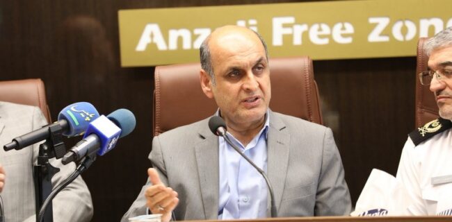 استاندار گیلان در مراسم رونمایی از خودروهای پلاک موقت منطقه آزاد انزلی: افزایش تردد خودرو پلاك منطقه باعث كاهش مصرف سوخت، آلودگی هوا، و افزایش ایمنی جاده‌های استان می‌شود