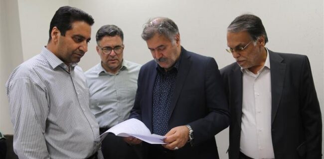 آزمون تعیین سطح علمی كاركنان ذوب‌آهن اصفهان برگزار شد