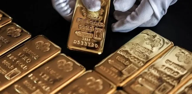 آیا ذخایر بانک مرکزی، بازار طلای ایران را نجات داد؟/ افت واردات؛ رمز ثبات بازار یا چالش جدید؟