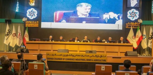 تاكید مدیر عامل ذوب آهن بر ضرورت سرمایه گذاری مشترك واحدهای فولادی و معدنی برای پایداری صنعت