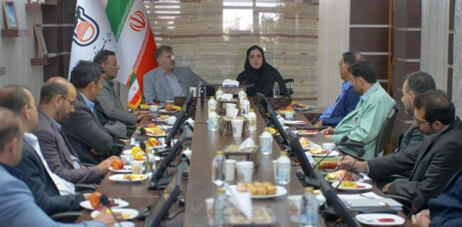 بررسی مسائل مشاغل سخت و زیان‌آور با حضور معاون وزیر در ذوب‌آهن اصفهان