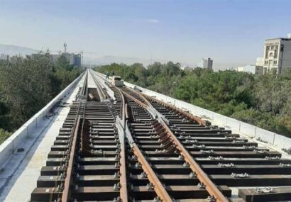 از شمال تا جنوب كرمانشاه روی ریل ذوب آهن اصفهان در ۲۰ دقیقه