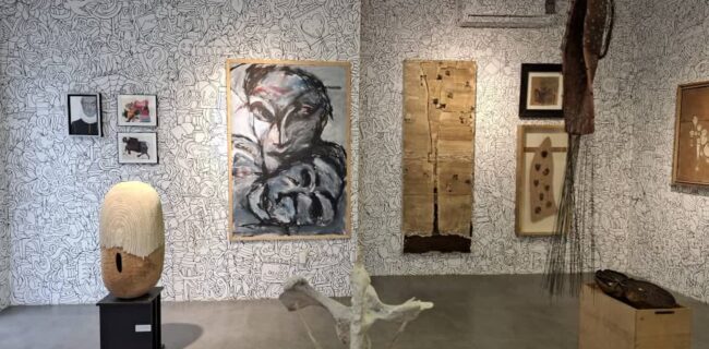 لعل را به تماشا بنشین