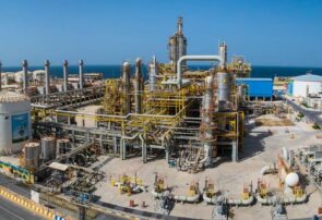 آغاز تعمیرات اساسی و بارگذاری کاتالیست EO در واحد اتیلن گلایکول پتروشیمی مروارید