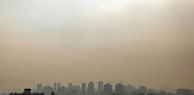  آلودگی هوا بحرانی که کلانشهرها را خفه می‌کند/ باران آسمان تهران‌ را دوباره آبی‎ کرد