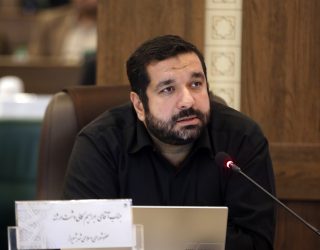 در جشنوارهی بینالمللی فیلم فجر، کلانشهر شیراز تنها نقش تدارکاتی و تهیهی امکانات سختافزاری داشت در جشنوارهی بینالمللی فیلم فجر، کلانشهر شیراز تنها نقش تدارکاتی و تهیهی امکانات سختافزاری داشت