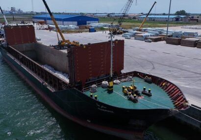 افزایش ۵۳٪ تخلیه و بارگیری و جهش صادرات و ترانزیت سوخت