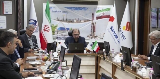 تأکید بر تداوم حمایت از فاز دوم توسعه میدان نفتی آذر تأکید بر تداوم حمایت از فاز دوم توسعه میدان نفتی آذر